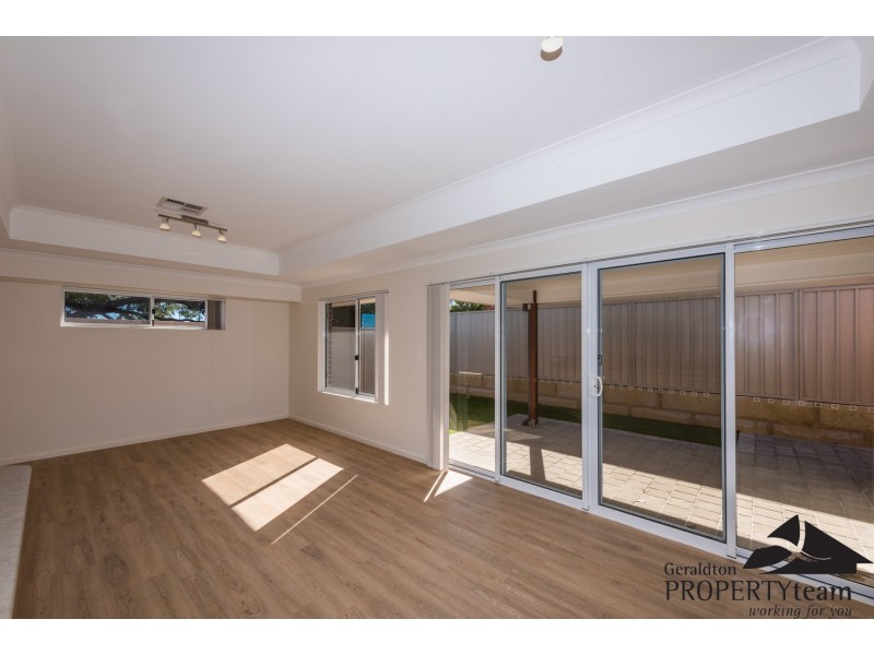 7/27 Stroud Street, Beachlands WA 6530