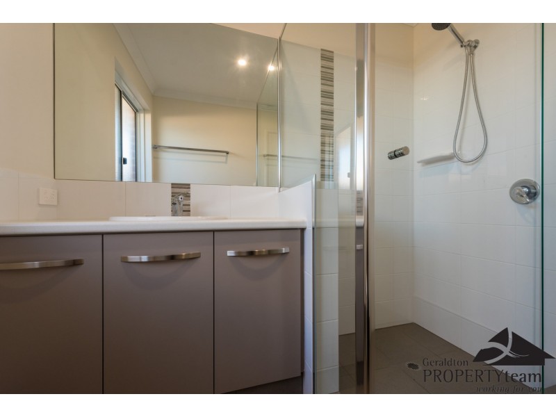 7/27 Stroud Street, Beachlands WA 6530