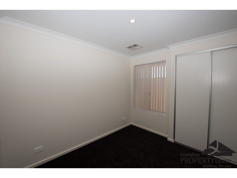 7/27 Stroud Street, Beachlands WA 6530
