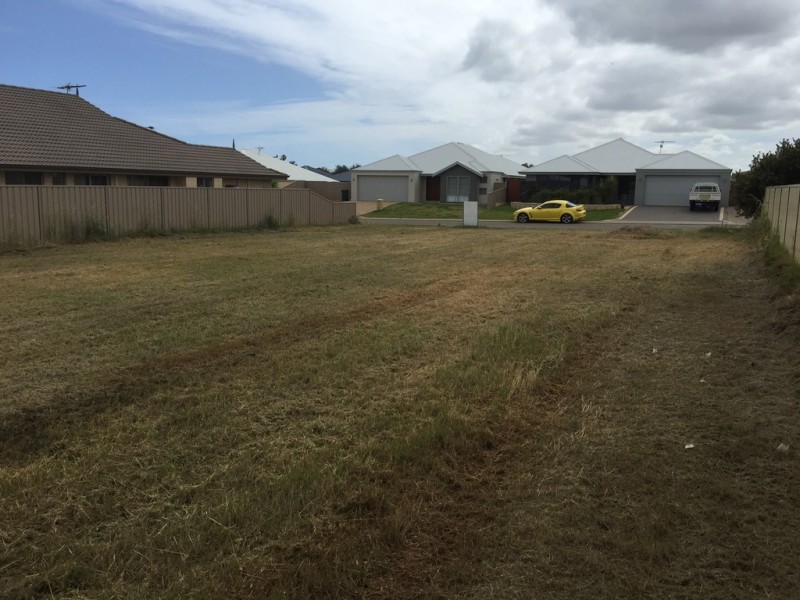 18 Topsail Street, Drummond Cove WA 6532