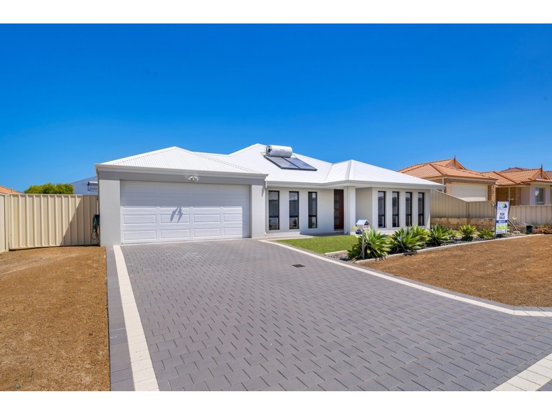 15 Flavio Crescent, Wandina WA 6530