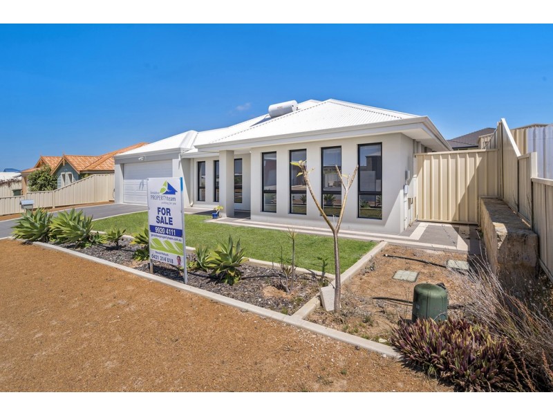 15 Flavio Crescent, Wandina WA 6530