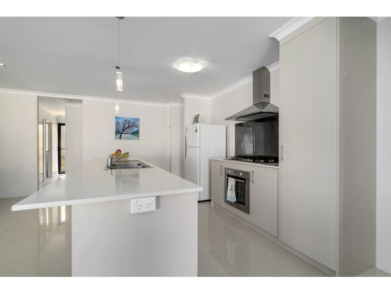 15 Flavio Crescent, Wandina WA 6530