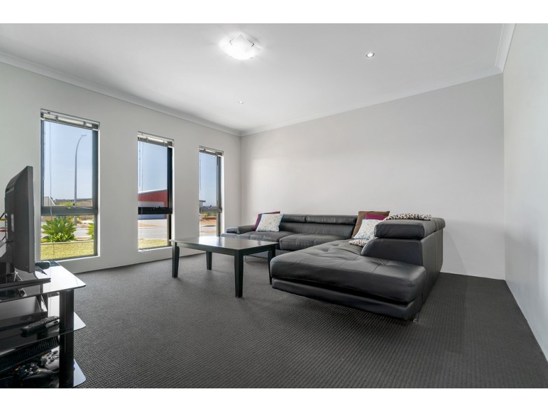 15 Flavio Crescent, Wandina WA 6530