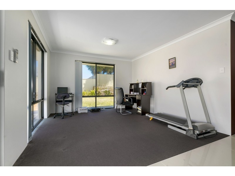 15 Flavio Crescent, Wandina WA 6530