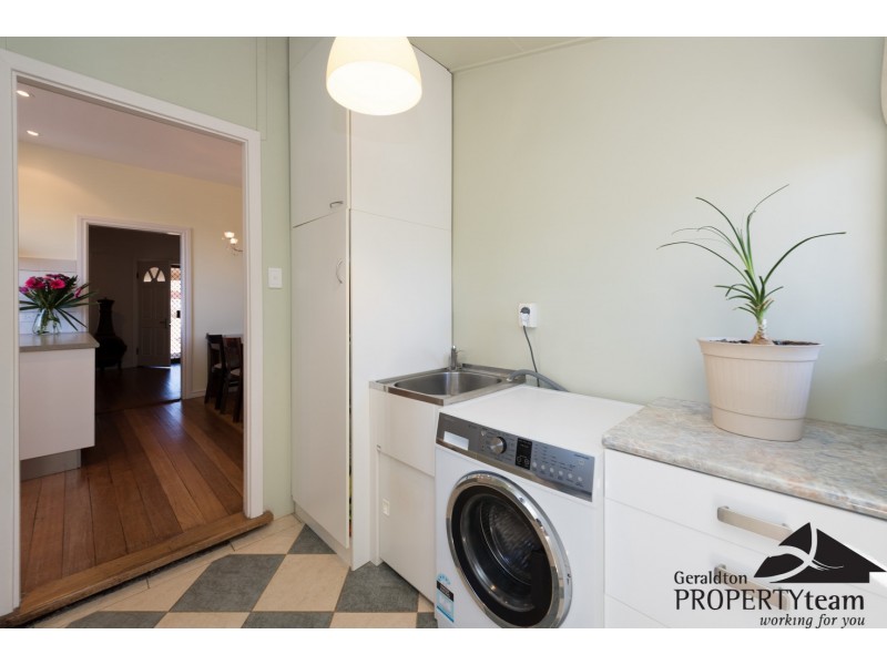 200 Evans Street, Beachlands WA 6530