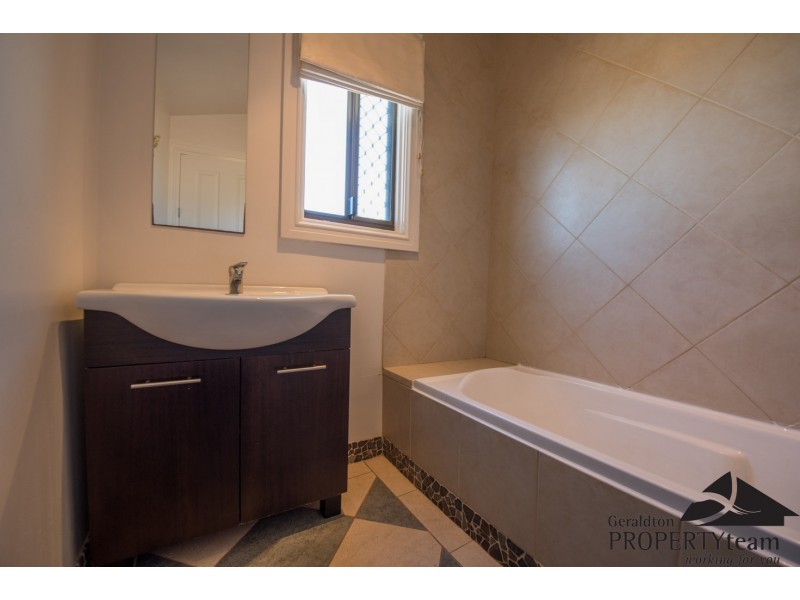 200 Evans Street, Beachlands WA 6530