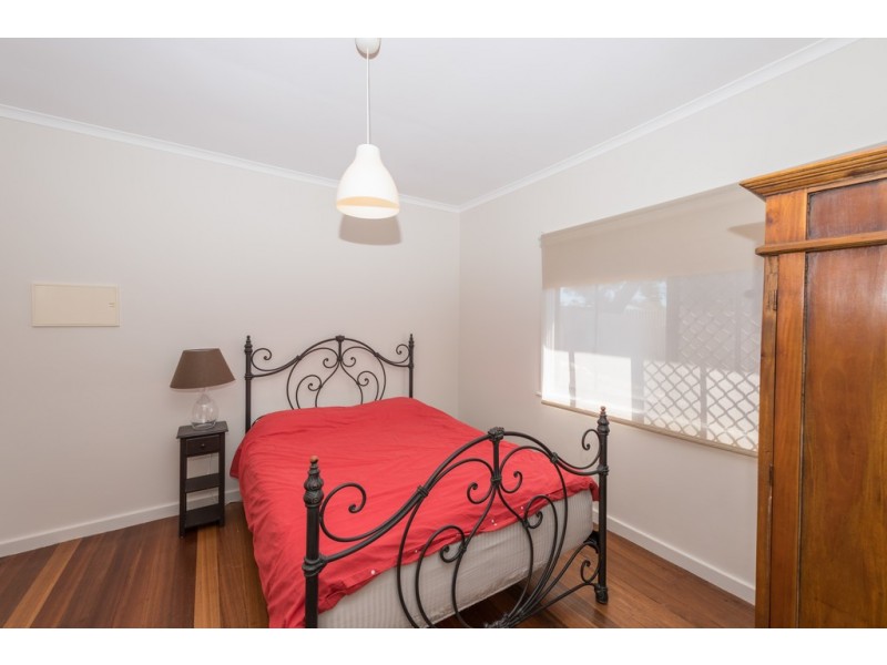 200 Evans Street, Beachlands WA 6530