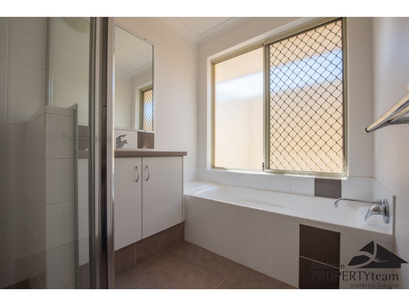 19 Barnacle Road, Drummond Cove WA 6532