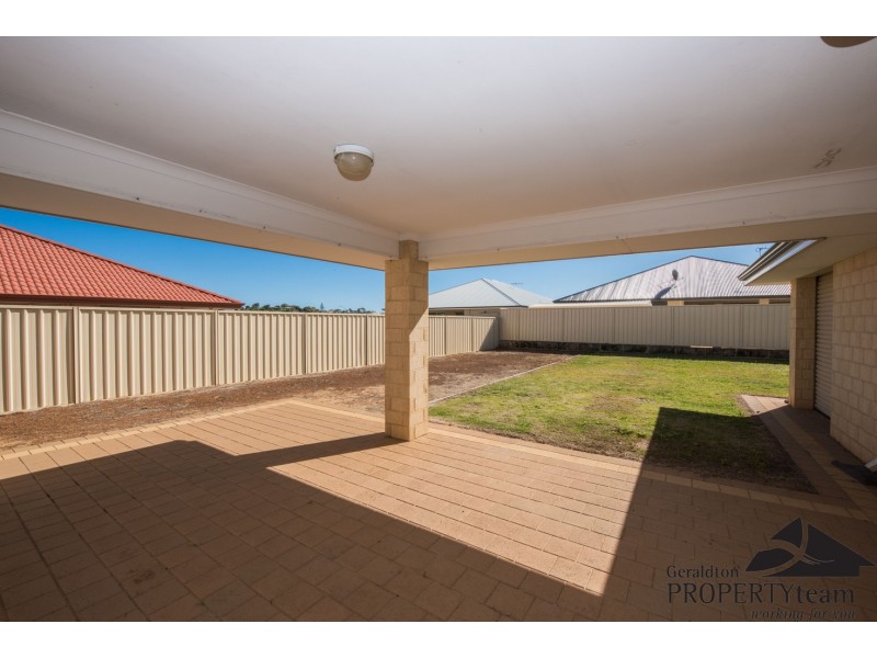19 Barnacle Road, Drummond Cove WA 6532