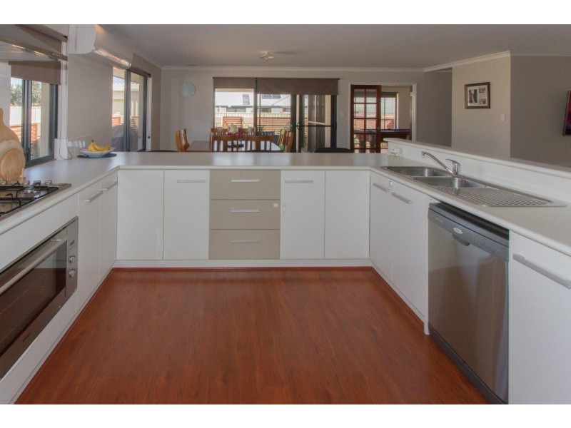 31 Waterwitch Outlook, Wandina WA 6530