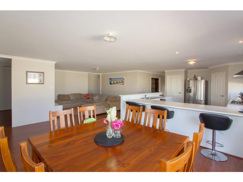 31 Waterwitch Outlook, Wandina WA 6530