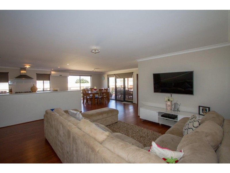 31 Waterwitch Outlook, Wandina WA 6530