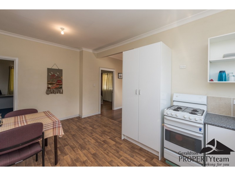 30 Whitfield Street, Beachlands WA 6530