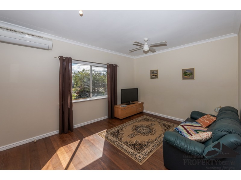 30 Whitfield Street, Beachlands WA 6530