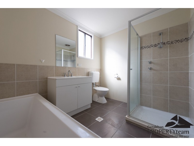 30 Whitfield Street, Beachlands WA 6530