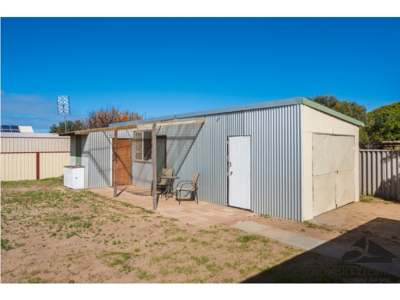 30 Whitfield Street, Beachlands WA 6530