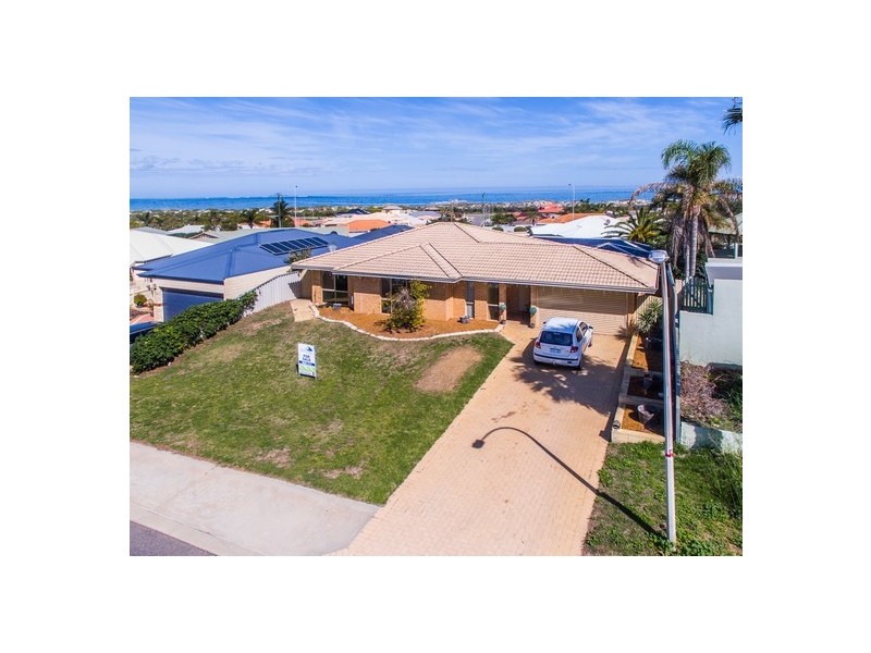 26 Seaview Boulevard, Wandina WA 6530