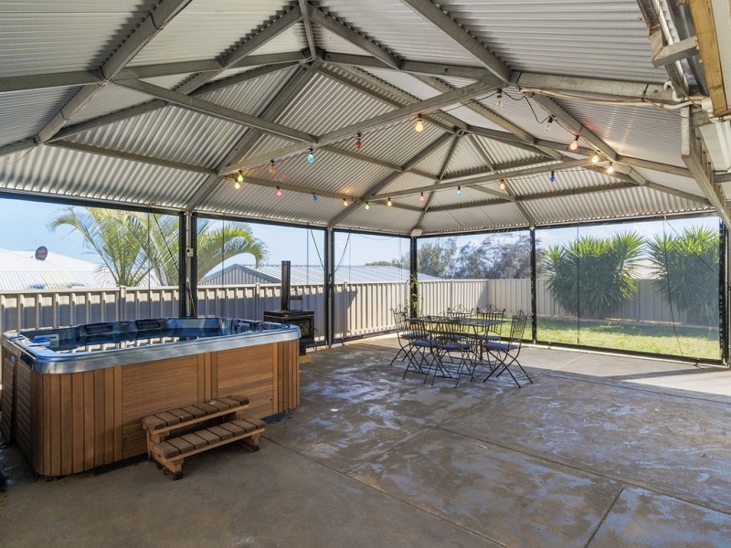 4B Beacon Rise, Wandina WA 6530