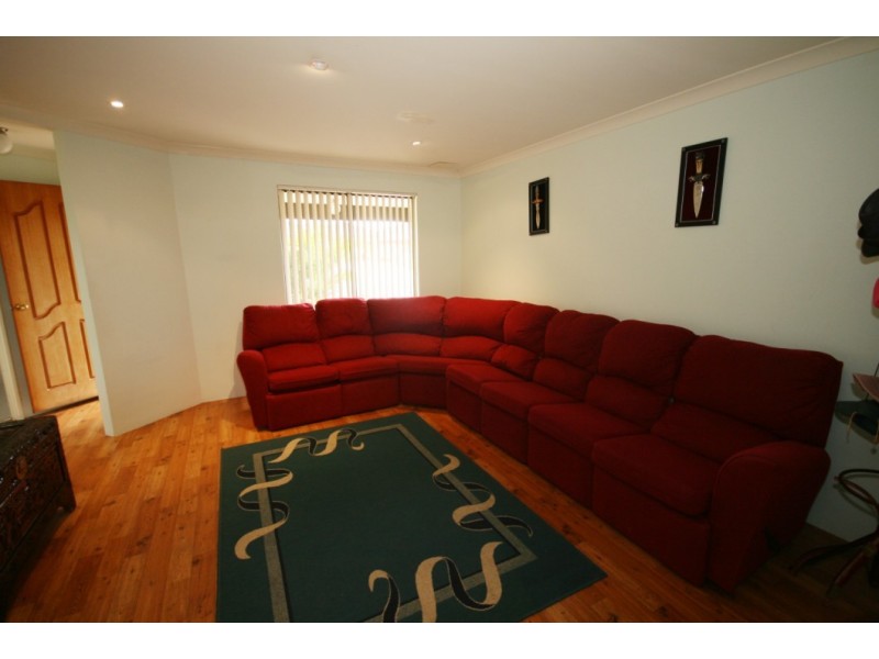 14 Rolland Drive, Mount Tarcoola WA 6530