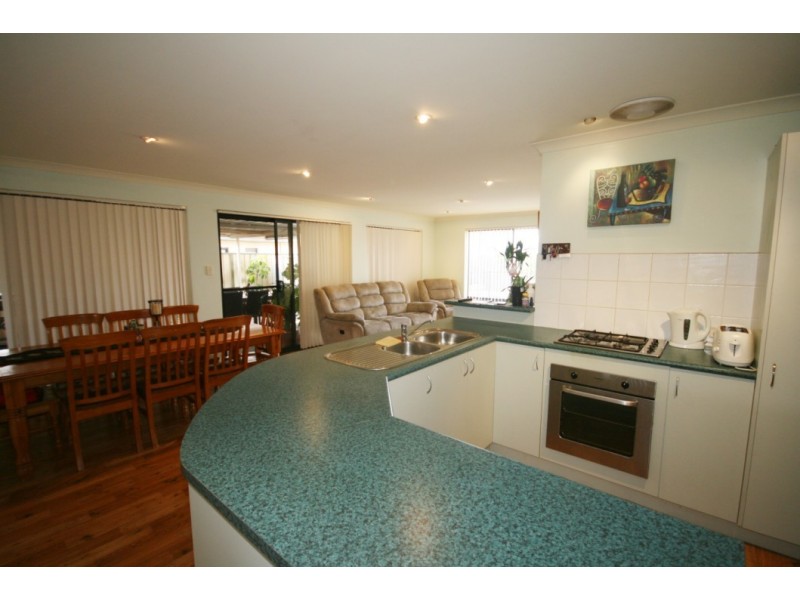 14 Rolland Drive, Mount Tarcoola WA 6530