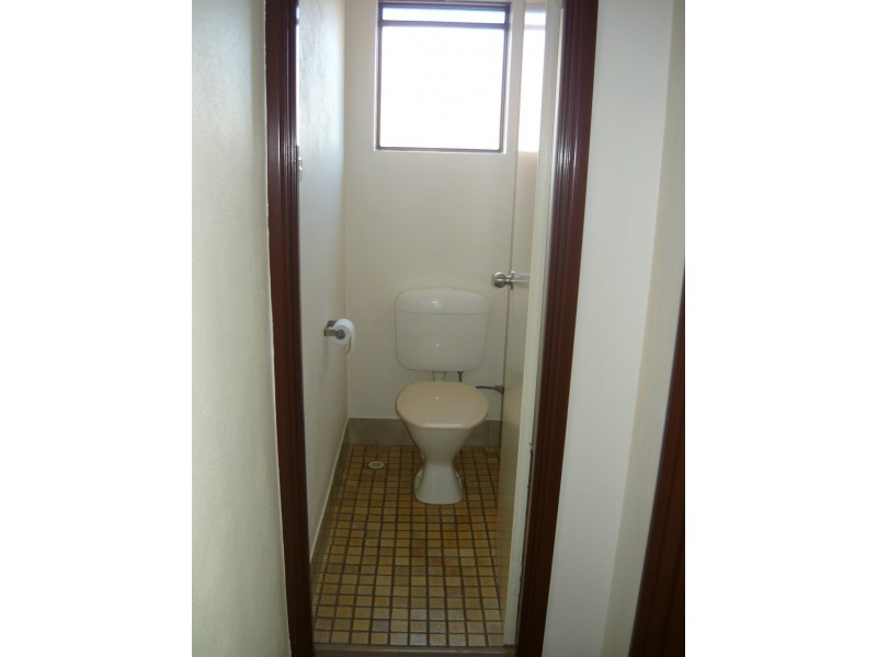 3/8 Weeks Court, Rangeway WA 6530