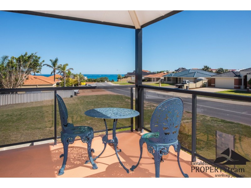 48 Barrett Drive, Wandina WA 6530