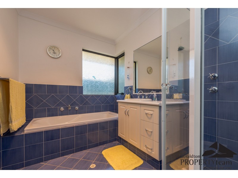 48 Barrett Drive, Wandina WA 6530