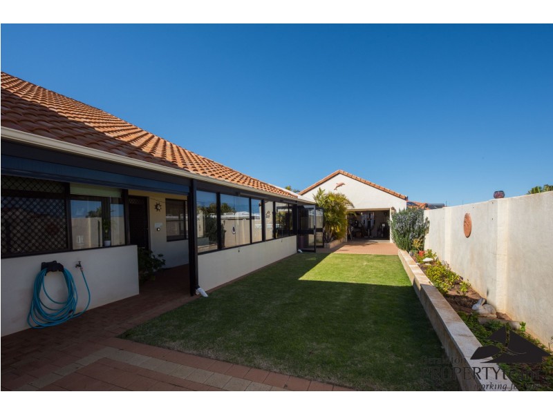 48 Barrett Drive, Wandina WA 6530