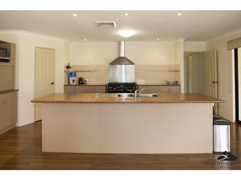 19 Awanui Street, Wandina WA 6530