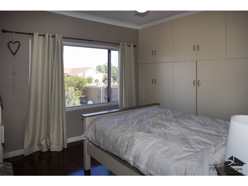 9 Whitfield Street, Beachlands WA 6530