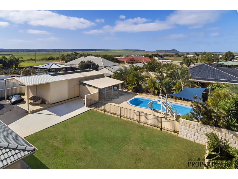 70 Sunnybanks Drive, Strathalbyn WA 6530