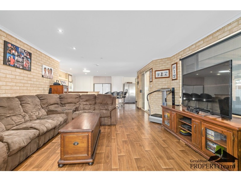 70 Sunnybanks Drive, Strathalbyn WA 6530