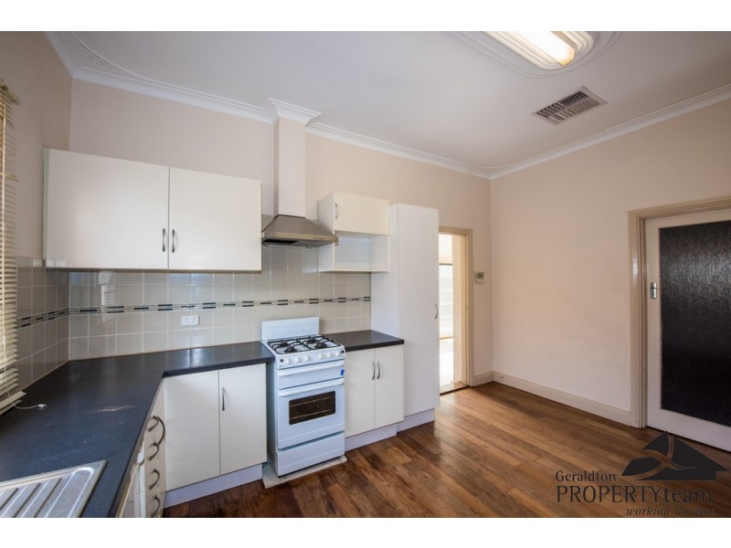 213 Fifth Street, Wonthella WA 6530