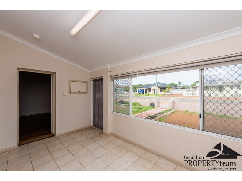 213 Fifth Street, Wonthella WA 6530