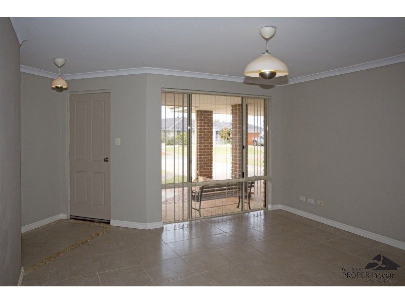 11 Nautical Lookout, Glenfield WA 6532