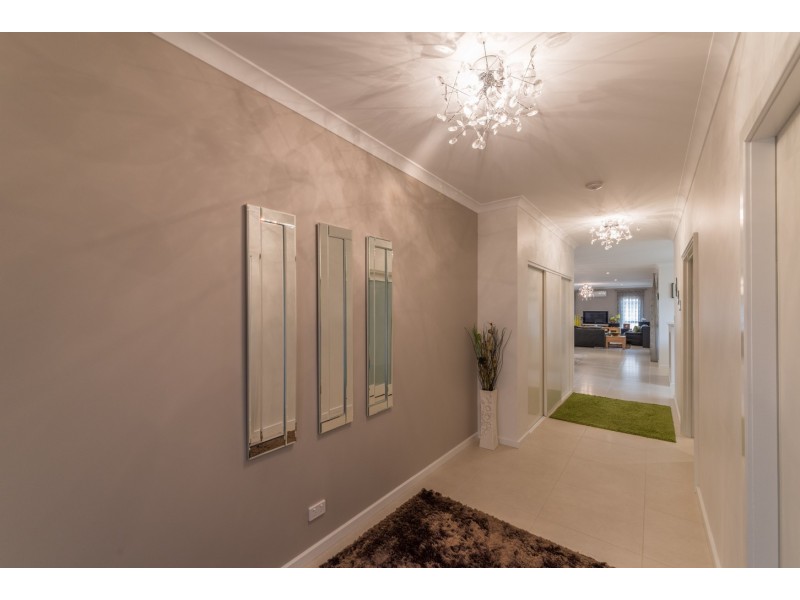 30 Stillwater Ave, Drummond Cove WA 6532