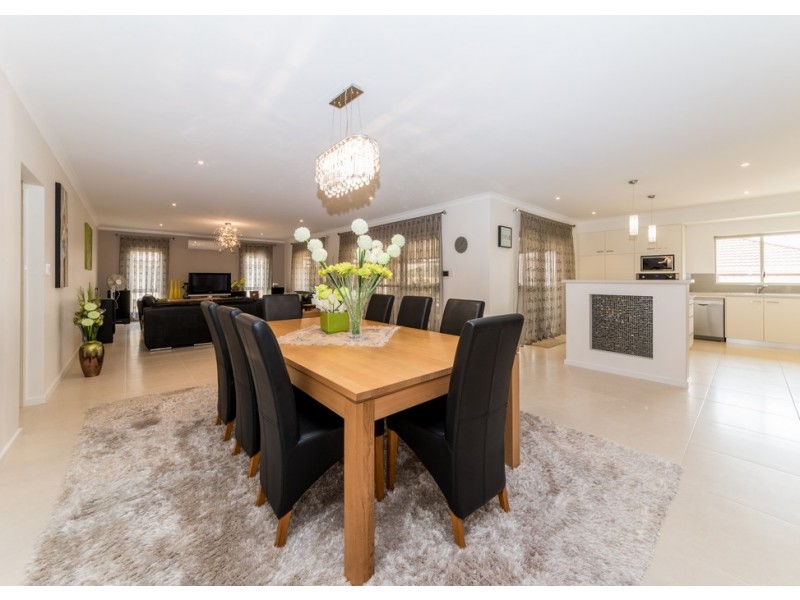 30 Stillwater Ave, Drummond Cove WA 6532