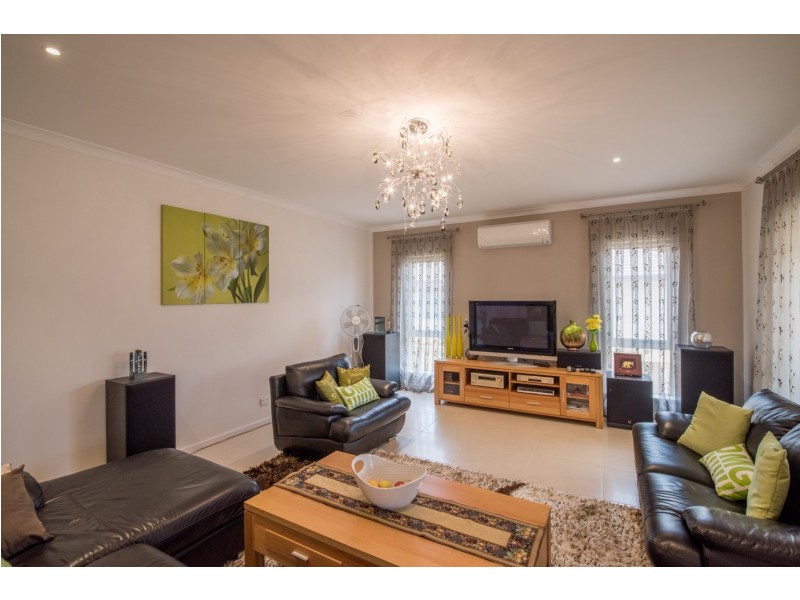 30 Stillwater Ave, Drummond Cove WA 6532