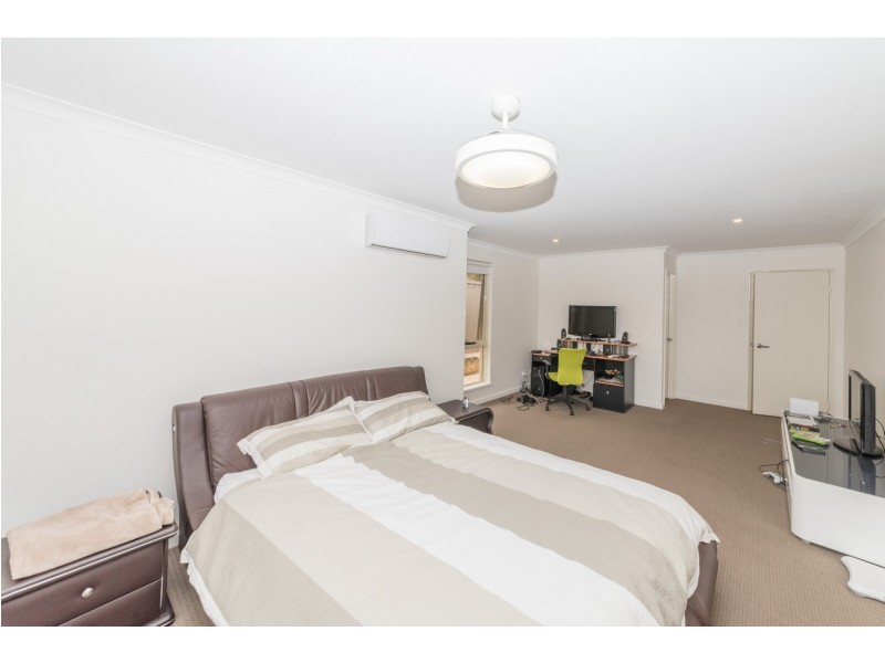 30 Stillwater Ave, Drummond Cove WA 6532