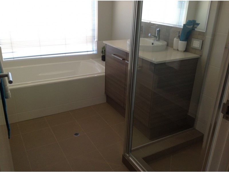 217 Chapman Valley Road, Waggrakine WA 6530