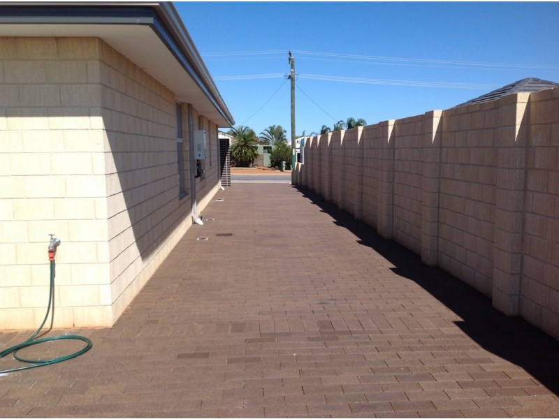 217 Chapman Valley Road, Waggrakine WA 6530