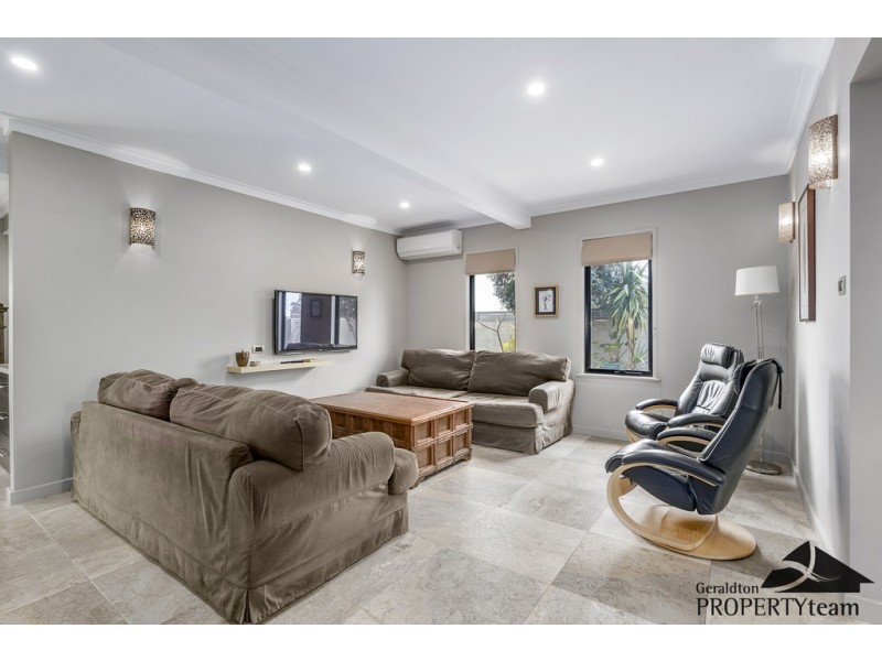 9 Starboard Way, Drummond Cove WA 6532