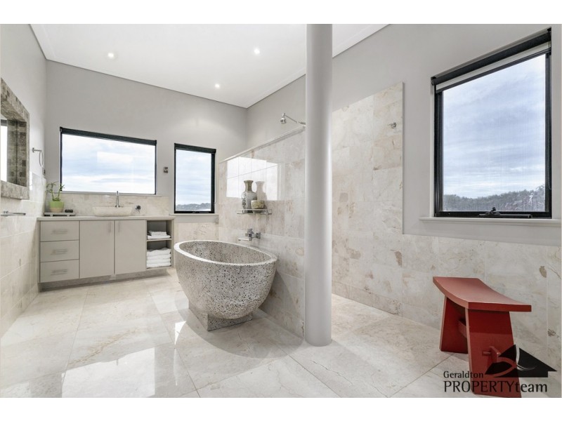 9 Starboard Way, Drummond Cove WA 6532