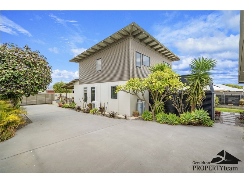 9 Starboard Way, Drummond Cove WA 6532