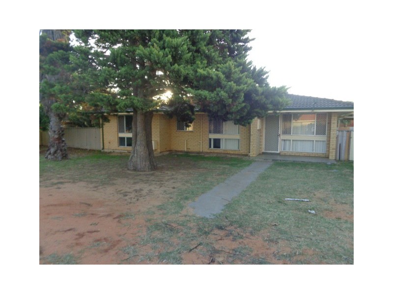 83 Chapman Valley Road, Waggrakine WA 6530