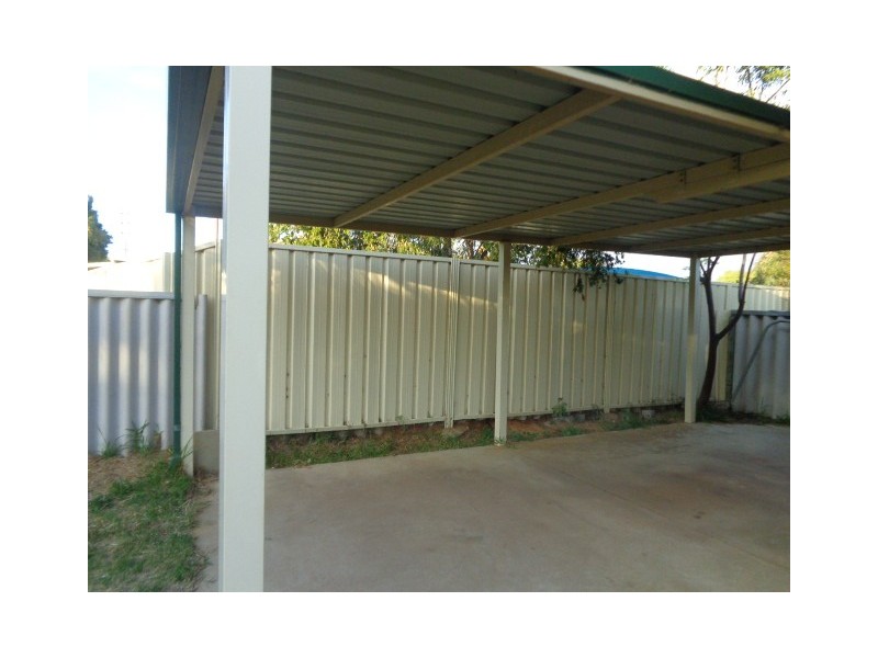 83 Chapman Valley Road, Waggrakine WA 6530