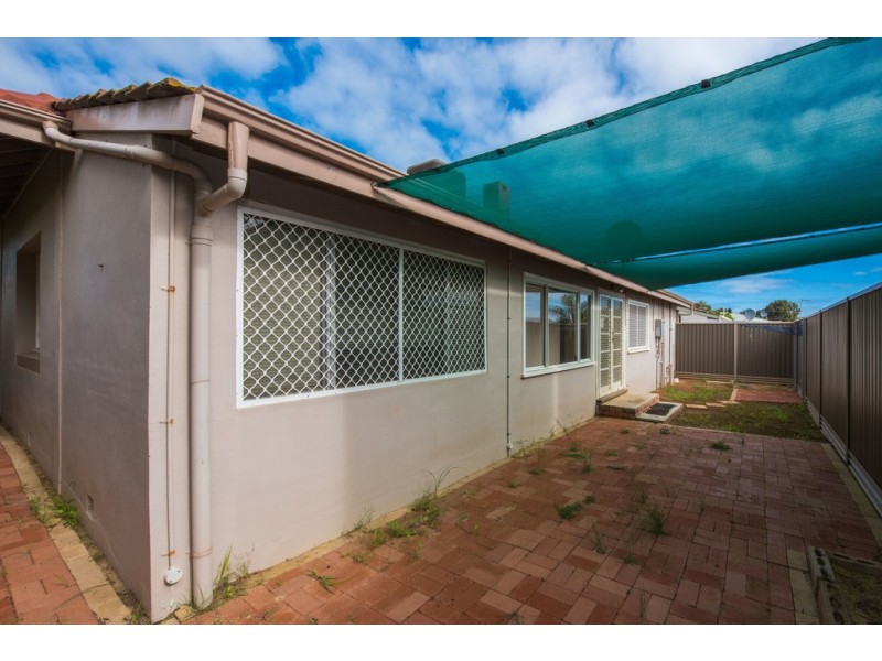 213A Fifth Street, Wonthella WA 6530