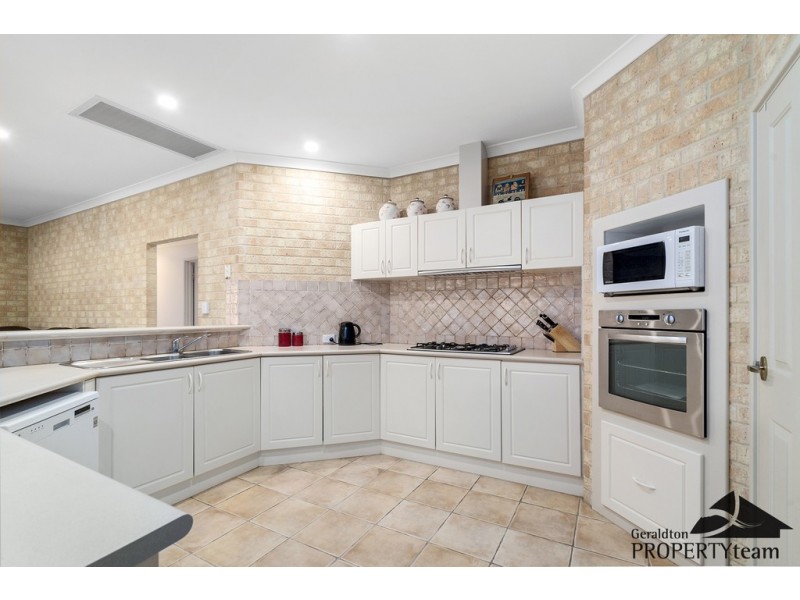 5 Sandown Close, Tarcoola Beach WA 6530