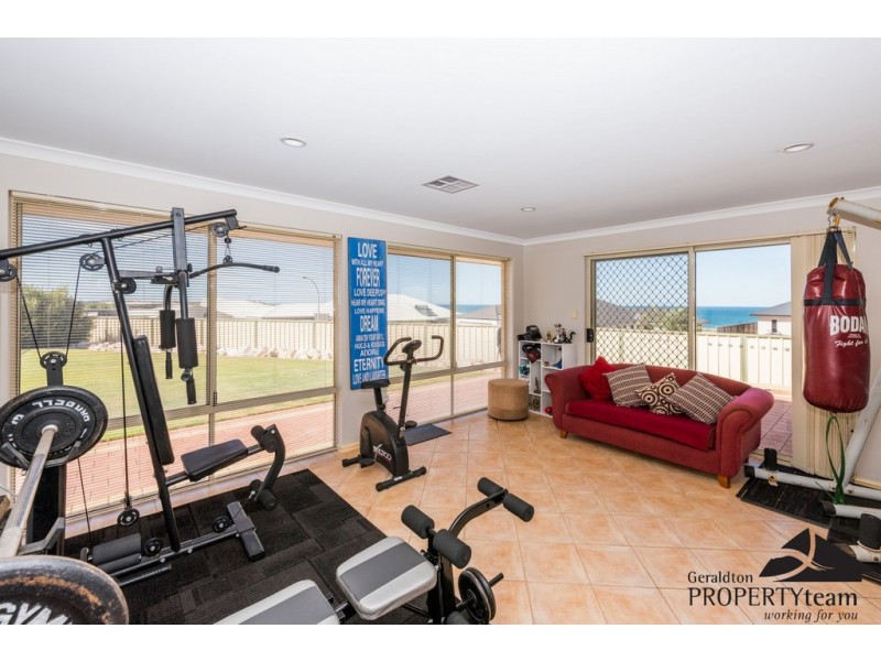 12 Beacon Rise, Wandina WA 6530